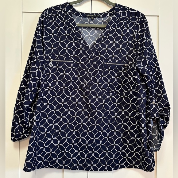 Navy and White Circle Pattern Blouse By Adrienne Vittadini Sz LG NWOT - Picture 1 of 4